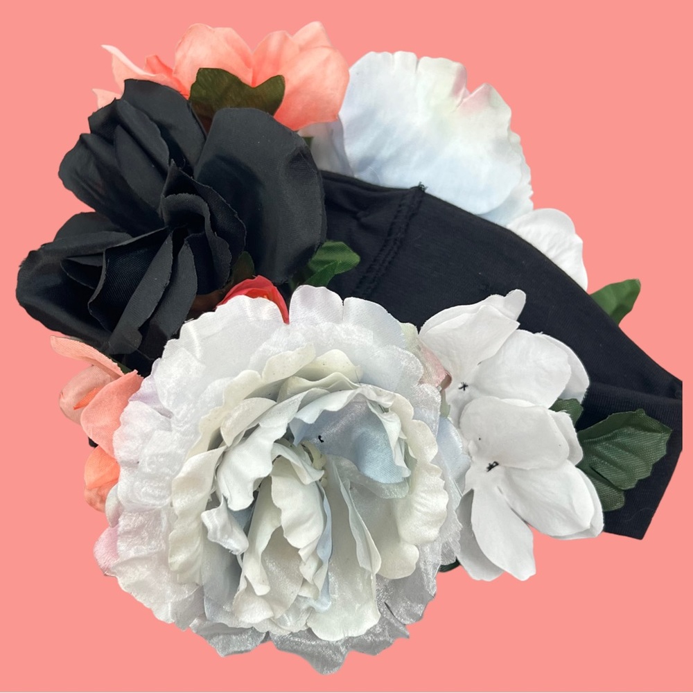 Handmade floral crown for festivals or prom or whatever 🦋 - Picture 6 of 7